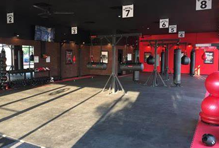 9Round Fitness - floor