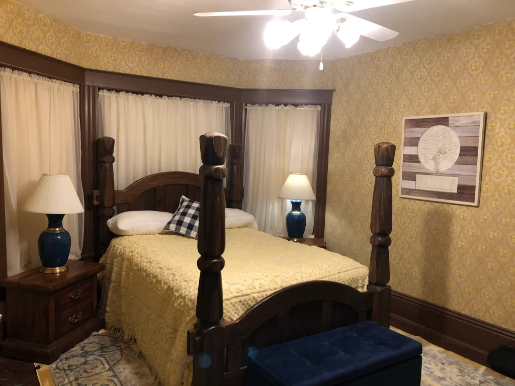 Shoal Creek Bed & Breakfast - The Cottage Room