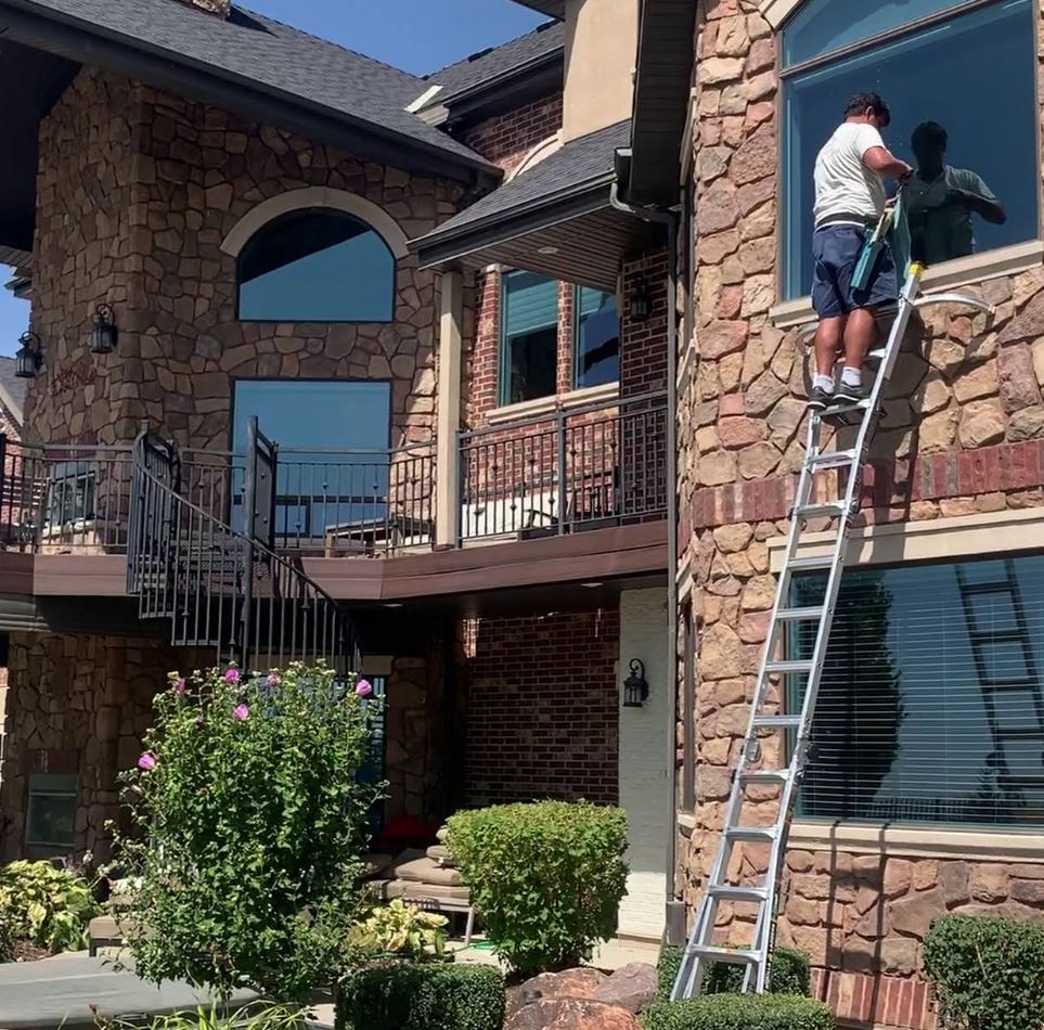 Bella View Window Washing - Residential