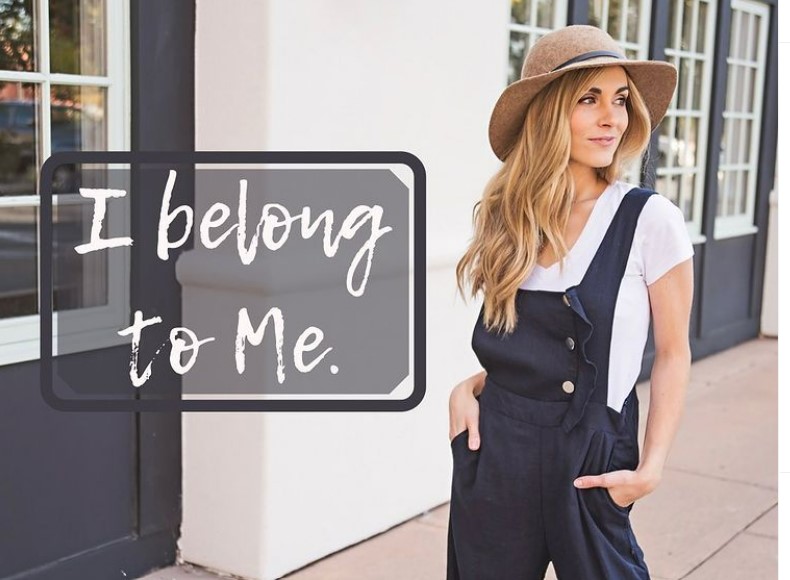 Dearest Dani Designs - I belong to me