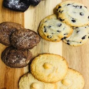 Leafy Mama / Nourish Bakehouse - Baked treats