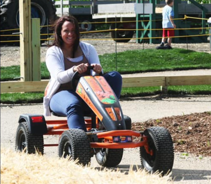Party on pedal cars - Biznis Resource Party-on Rentals - Pedal Go-Karts