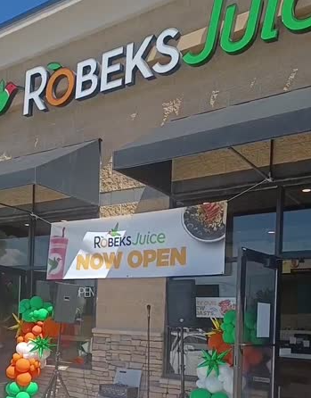 Robek exterior - Biznis Resource Robek's Juice - Sandy exterior