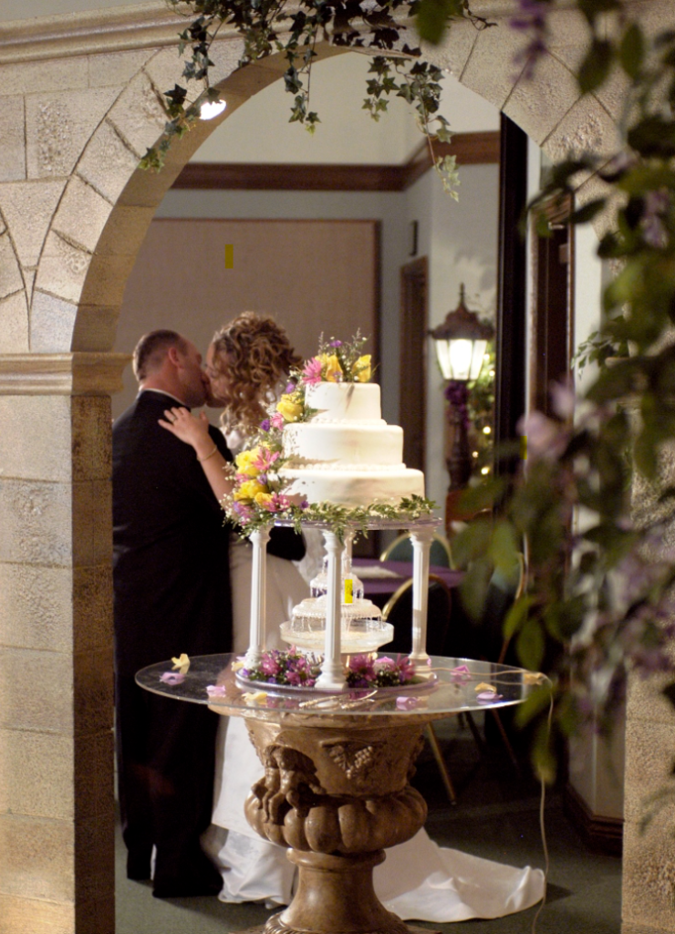 Something Borrowed - Cake station
