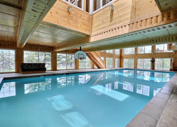 Timber Moose Lodge - indoor swimming pool