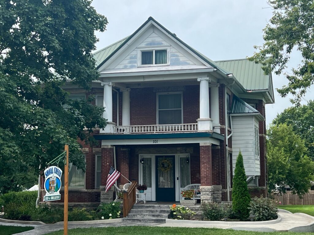 Shoal Creek Bed & Breakfast - exterior front