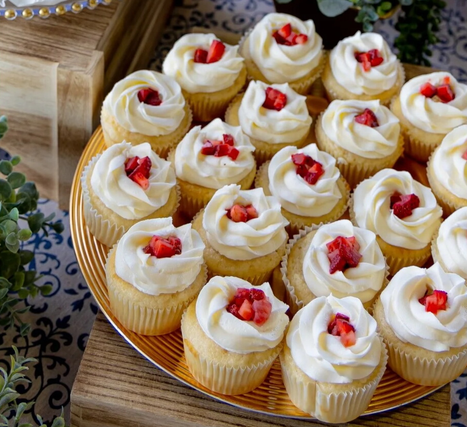 Sunny's Cake Shop - cupcakes