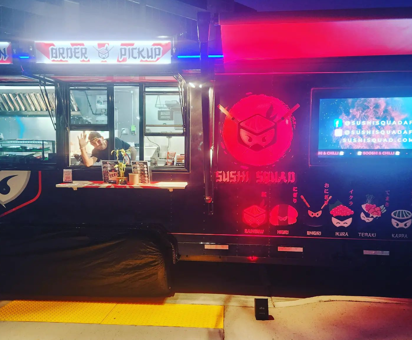 sushi squad trailer night - Biznis Resource Sushi Squad - Food Truck